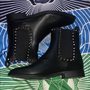 Studded detail Chelsea boots